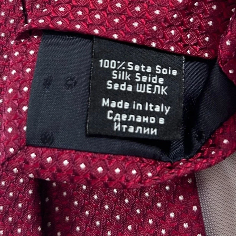 Hugo Boss Necktie Men Burgundy Red White Micro Polka Dot Silk Italy 2.75